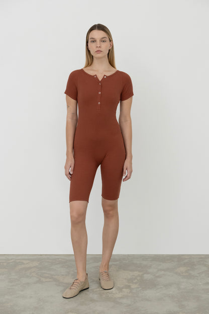 Julie Short Sleeve One-Piece in Organic Cotton in Red Soil