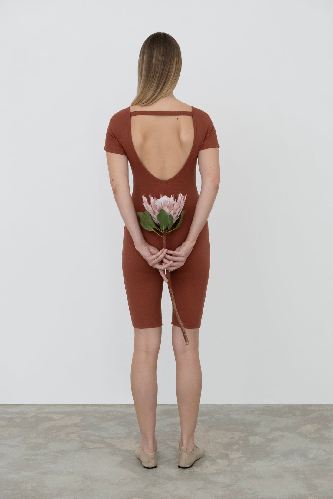 Maternity Julie Short Sleeve One-Piece in Organic Cotton in Red Soil