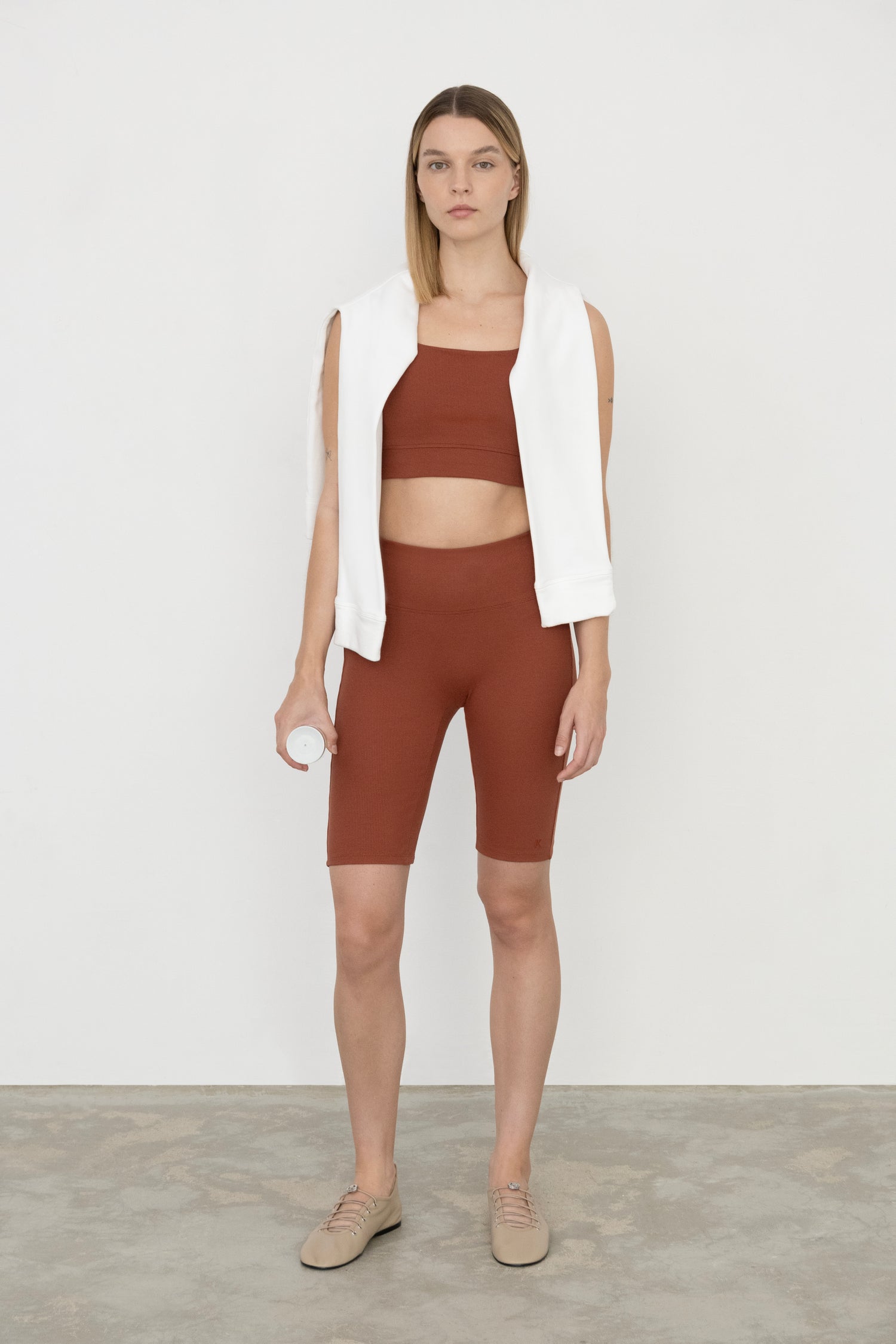 Charlotte High Waist Shorts in Organic Cotton in Red Soil