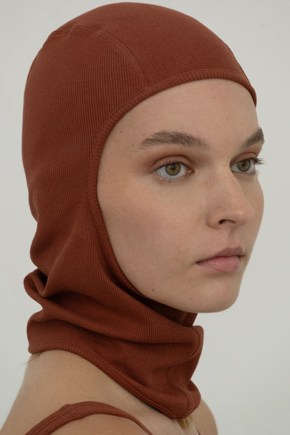 Lilith Balaclava in Organic Cotton in Red Soil