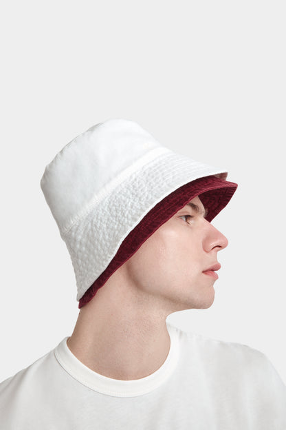 Gene Bucket Hat de Algodón Orgánico certificado por GOT en Blanco