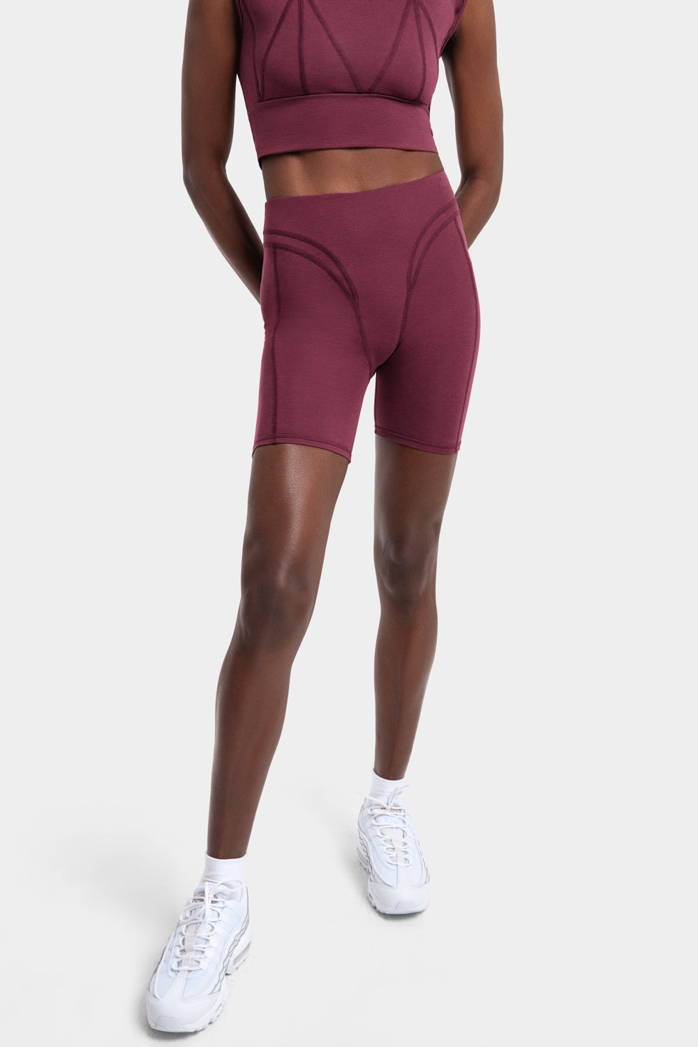 Monroe Stretch Shorts in TENCEL™ Lyocell and Organic Cotton in Burgundy